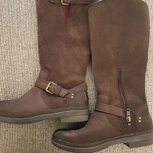 Ugg Tall Brown Riding Boots sz 7 1/2. Like New